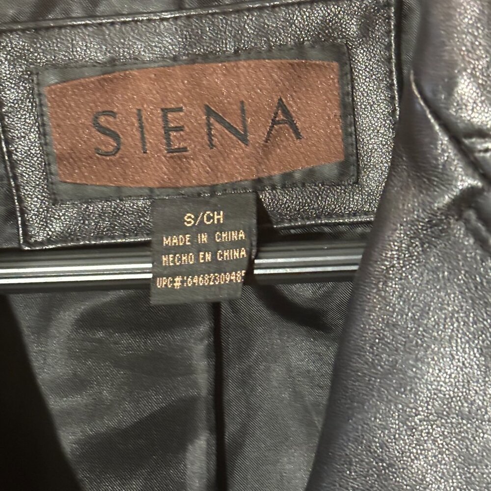 Siena Studio Black Leather Jacket Women’s Small Collared Button-Up Excellent - Picture 8 of 9